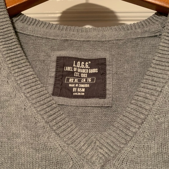 H&M Grey sweater vest XL - Picture 2 of 3